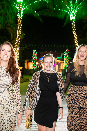 286_20251113_sara_kauss_photography_8089_vertical