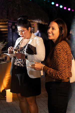 007_20251113_sara_kauss_photography_5346_vertical