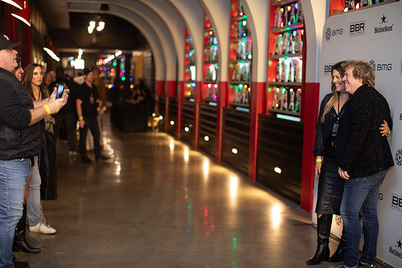 20251118_sara_kauss_photography_8389_HR