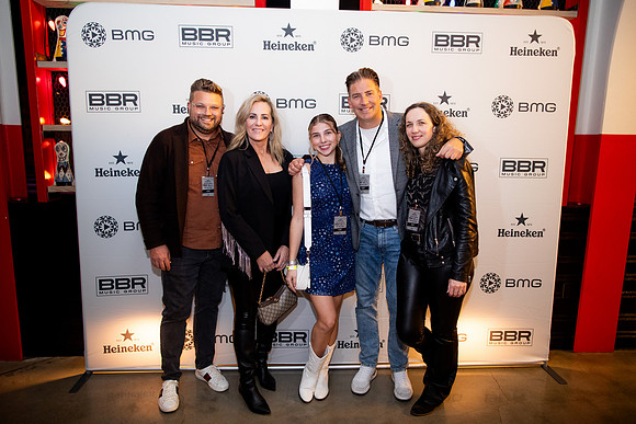20251118_sara_kauss_photography_9141_HR