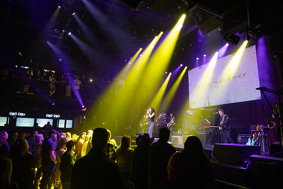 20251118_sara_kauss_photography_8858_HR
