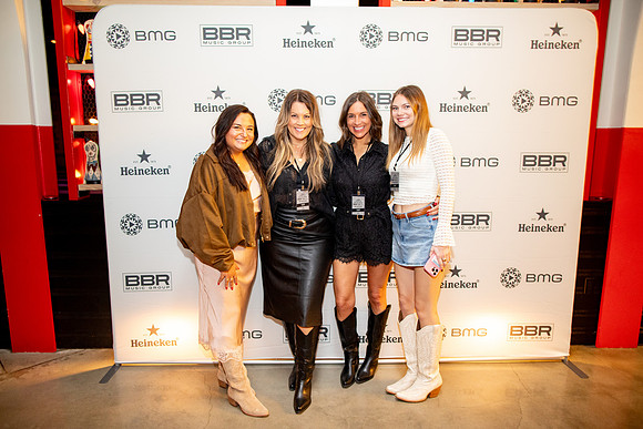 20251118_sara_kauss_photography_8421_HR