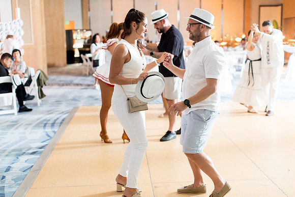 sara_kauss_photography_0703_dinner_03302025
