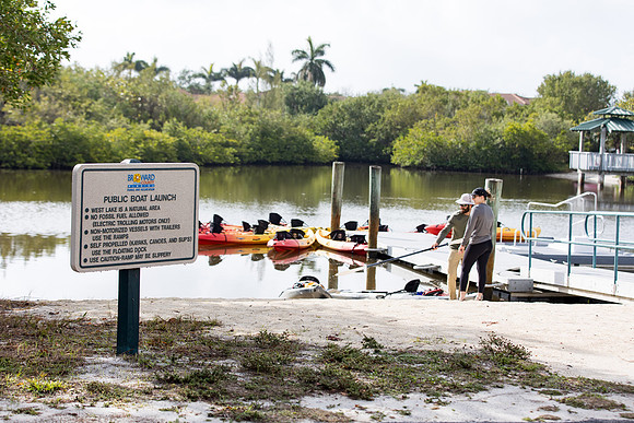 sara_kauss_photography_1663_kayaking_03312025