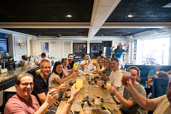 sara_kauss_photography_2550_foodtour_04012025