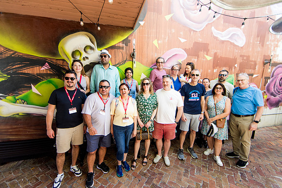 sara_kauss_photography_2738_foodtour_04012025