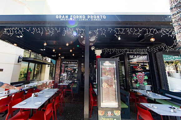 sara_kauss_photography_2771_foodtour_04012025