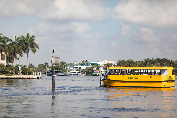 sara_kauss_photography_2454_watertaxi_04012025