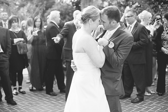 The_Courtyard_At_Lake_Lucerne_Wedding_by_Sara_Kauss_1198