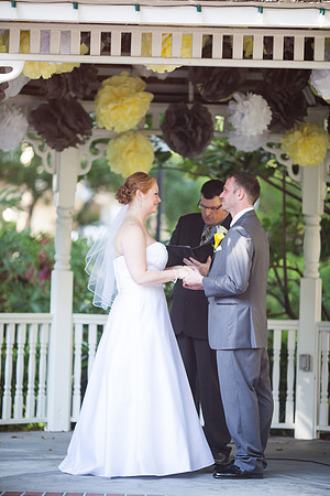 The_Courtyard_At_Lake_Lucerne_Wedding_by_Sara_Kauss_1177